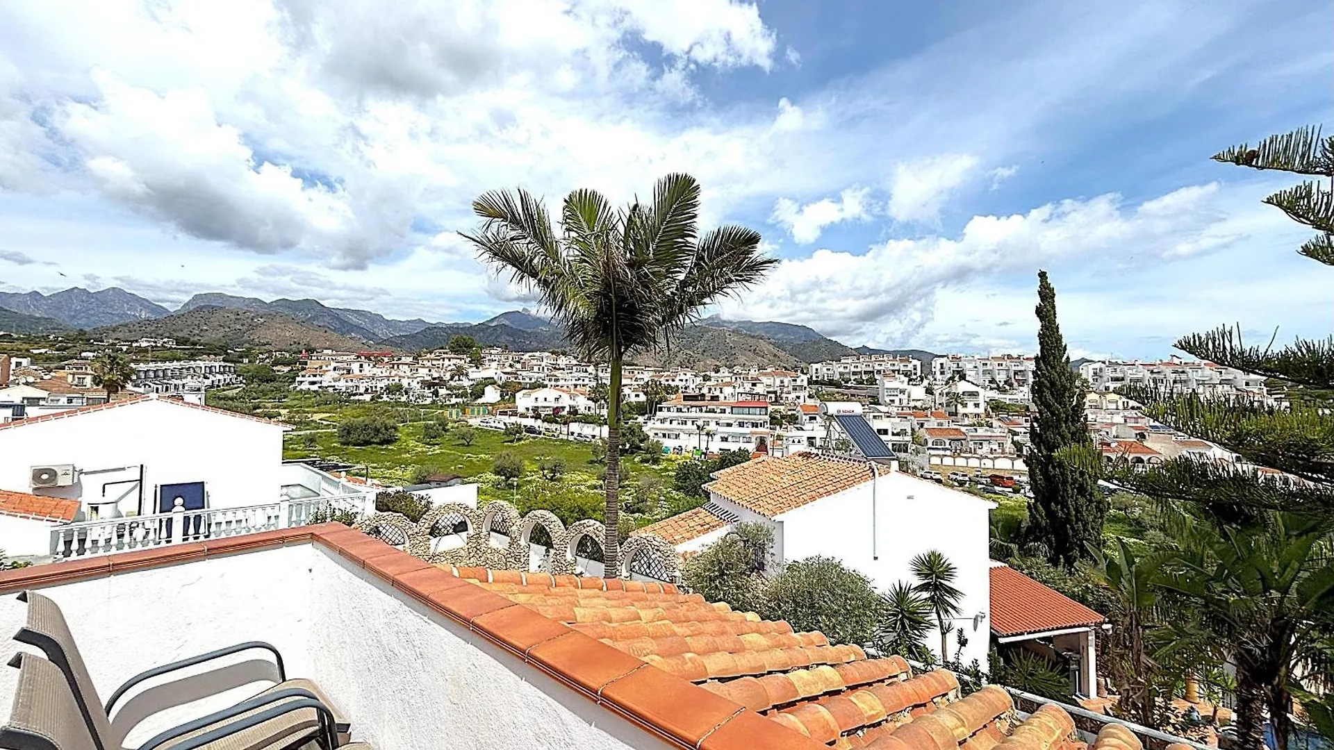 Calle Descartes 9 - Eurosur Nerja 0*,